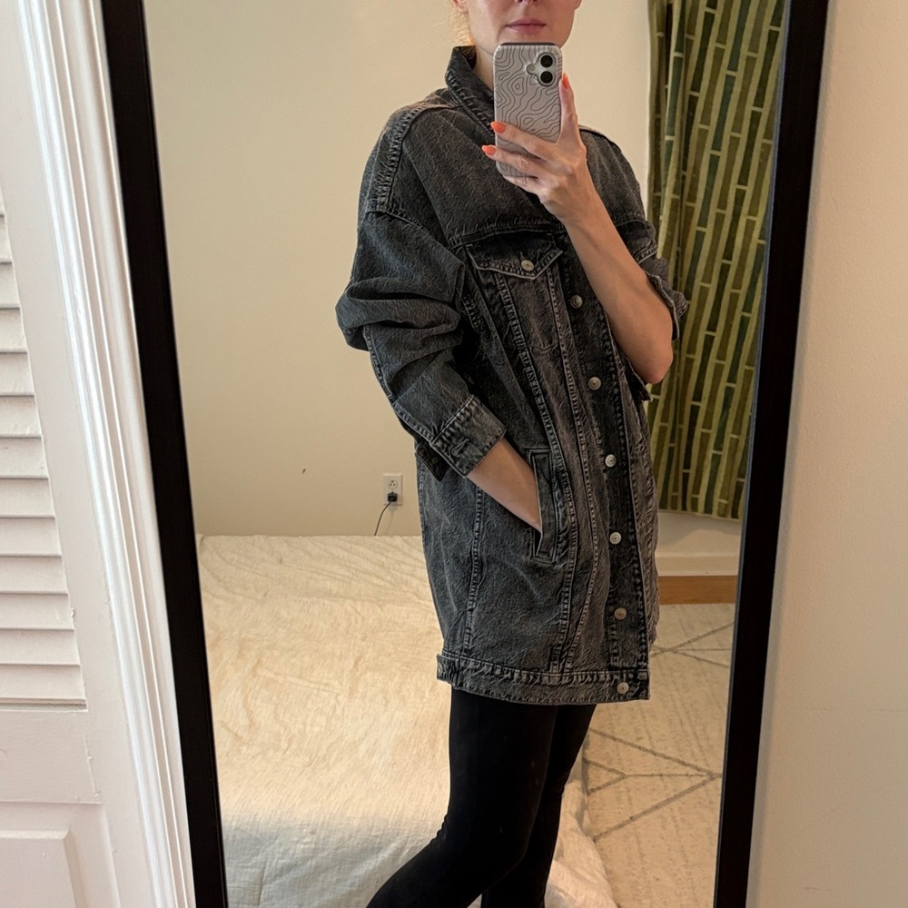 American Eagle Outfitters Dark Gray Oversized Denim Jacket - Picture 3 of 6